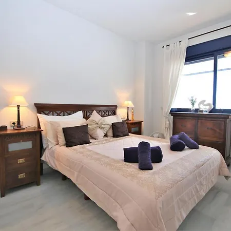 Port Flo * إِستيبونا