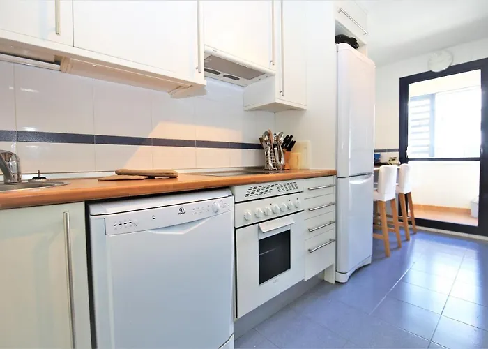 Port Flo 公寓 埃斯特波纳